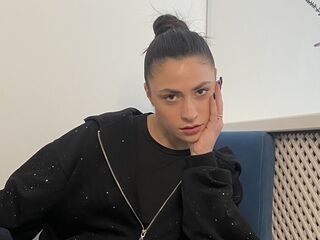 nude cam girl pic MariannaKisz