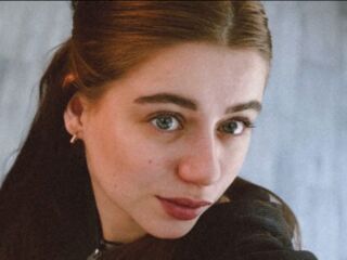 hot cam girl masturbating with vibrator MarielaNemec