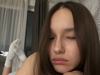 camslut masturbating MariellaLot