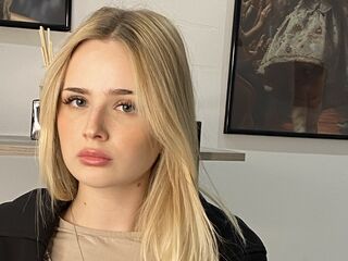 hot webcam photo MarnieRhyner