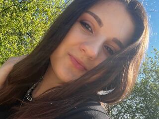 cam girl masturbating with dildo MaryannaShumway