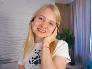 camwhore spreading pussy MathildaHultz