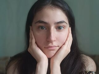 live cam girl photo MaudEstey