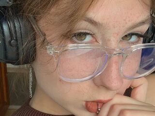 dirty webcam picture MayaYam