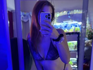 fingering camwhore MelliMaus