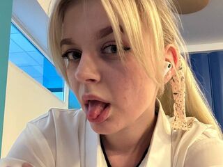 beautiful camgirl MiaGarbet
