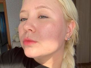 camgirl spreading pussy MicheleWiliams