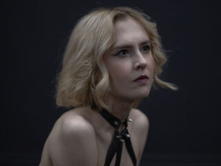 free webcam chatroom MilaVeyra