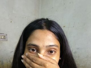 hot strip tease show MuskaanSingh