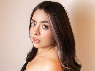 adult livecam MyaFontaine