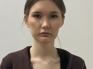 dirty webcam show NelleLoehlein