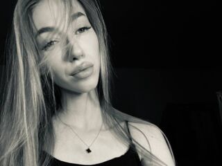 hot cam slut NikkiTenerovich
