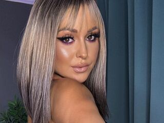 cam girl playing with vibrator PatriciaSpice