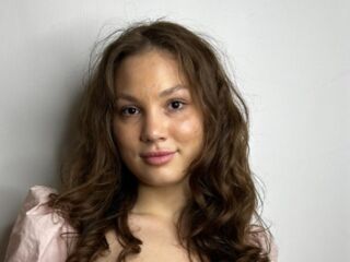 beautiful girl RegenaCrichlow