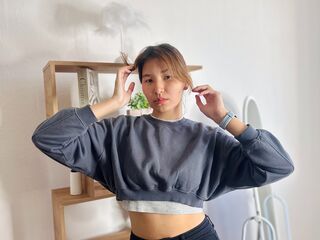 girl shaving pussy RexellaFarr