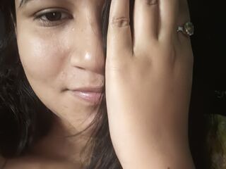 real live cam RinnyDubey