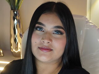 camgirl fingering pussy SamantaVoss