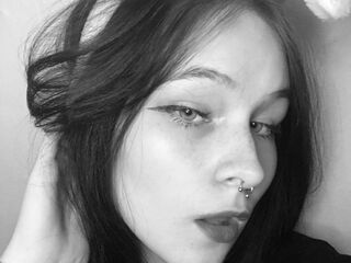 naughty cam girl masturbating with dildo SarinaToller