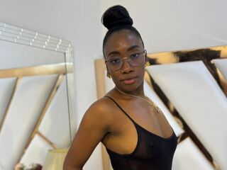 camgirl webcam picture SelenaHadid