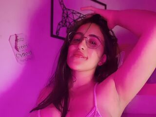 cam girl showing tits SerenaWein