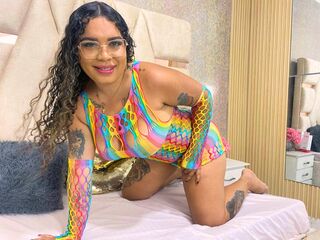 camslut masturbating SophiaJonsom