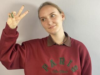 cam girl showing tits SummerEllie