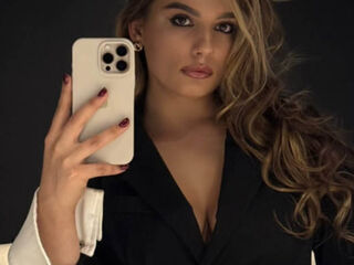 cam slut photo TaHillmer