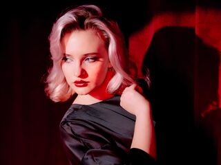 shaved pussy cam TawnaHnot