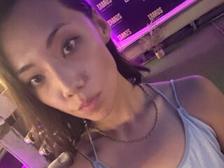 hot cam girl masturbating with sextoy TiffanyBoster