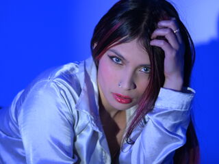 naked girl with webcam fingering TiffanySuarez