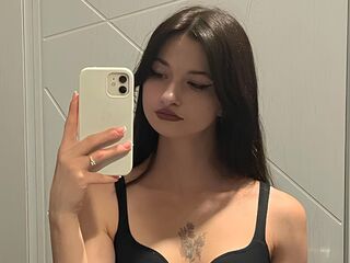 beautiful girl cam TishaAddams