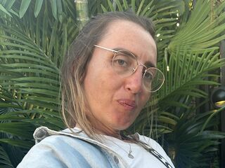 naughty camgirl masturbating with vibrator Usagii