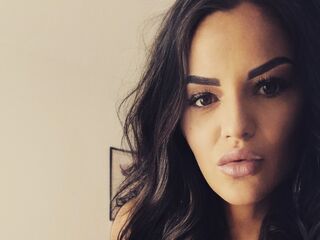 adult cam live ValentinaValee