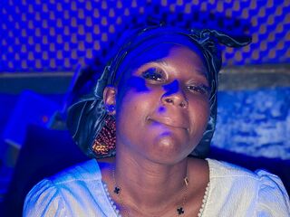 cam girl masturbating with vibrator VanessCarlos
