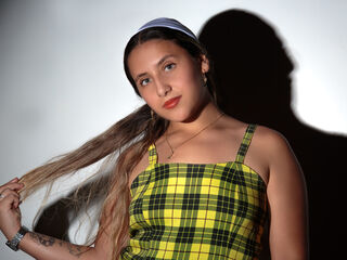 masturbating camgirl VegaLila