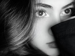 cam girl fingering pussy VickyToure