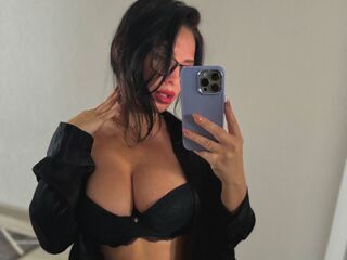 camgirl masturbating YannaDim