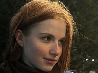 camslut showing pussy YumiMee