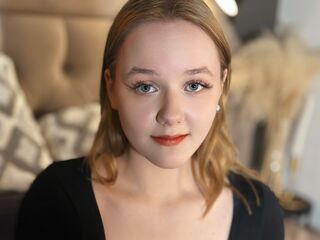 adult cam live YutaBunny