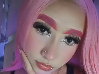 naughty cam girl fingering shaved pussy ZafiraConnor